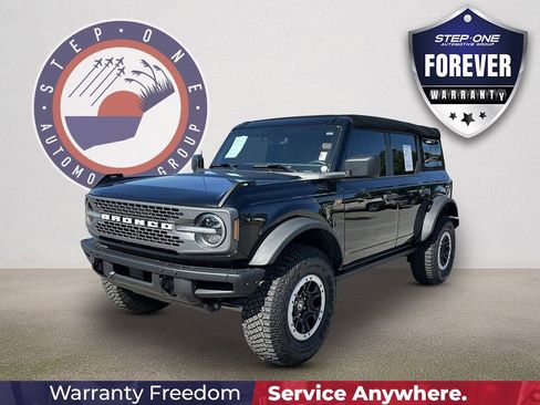 Used 2024 Ford Bronco Badlands w/ Sasquatch Package AWD/4WD image 2