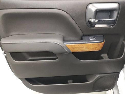 Used 2019 Chevrolet Silverado 2500 High Country w/ Duramax Plus Package AWD/4WD image 26