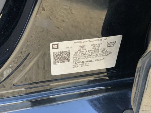 Certified 2020 Cadillac CT4 Luxury w/ Sun And Sound Package RWD image 32