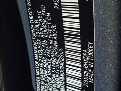 Used 2021 Toyota C-HR LE FWD image 23