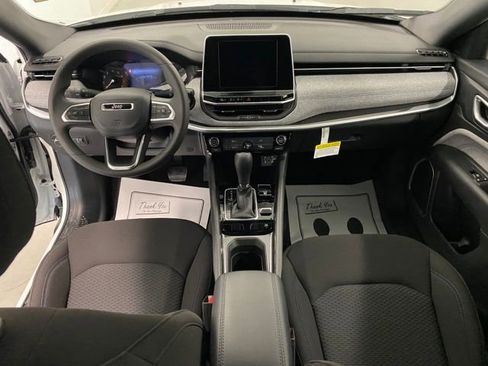 New 2025 Jeep Compass Sport image 19