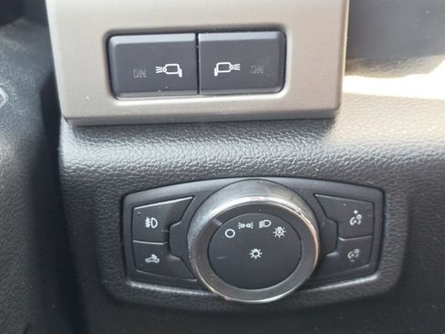 Used 2015 Ford F150 Lariat w/ Equipment Group 502A Luxury RWD image 14