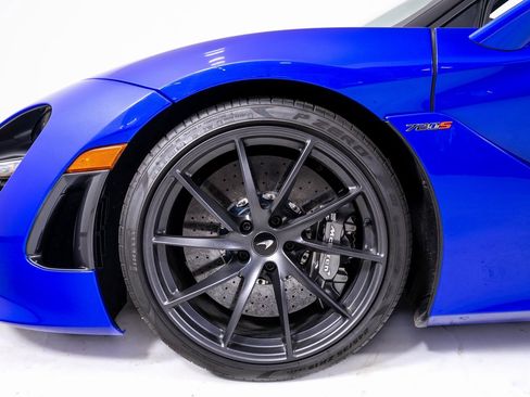 Used 2021 McLaren 720S Performance image 15