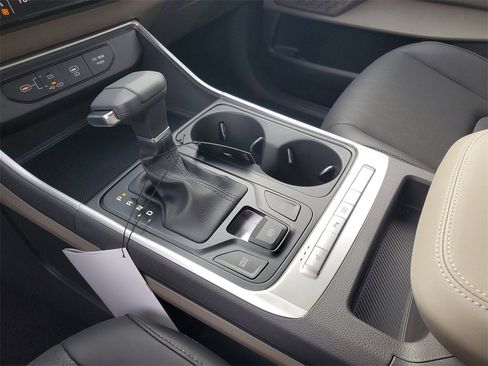 New 2026 Kia Carnival image 18