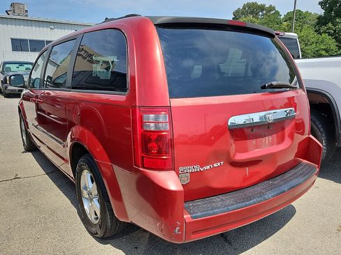 Used 2008 Dodge Grand Caravan SXT FWD image 4