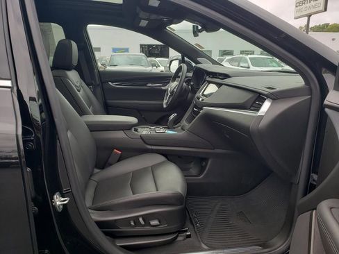 Used 2025 Cadillac XT5 Premium Luxury image 23