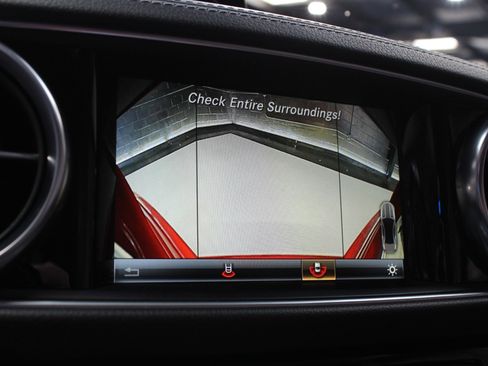 Used 2017 Mercedes-Benz SL 550 image 54