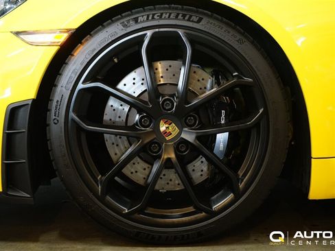 Used 2020 Porsche 718 Boxster Spyder RWD image 10