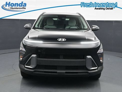 Used 2025 Hyundai Kona SEL AWD/4WD image 3