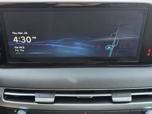 Used 2024 Hyundai Palisade Limited image 13