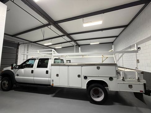 Used 2016 Ford F550 4x4 Crew Cab Super Duty image 8