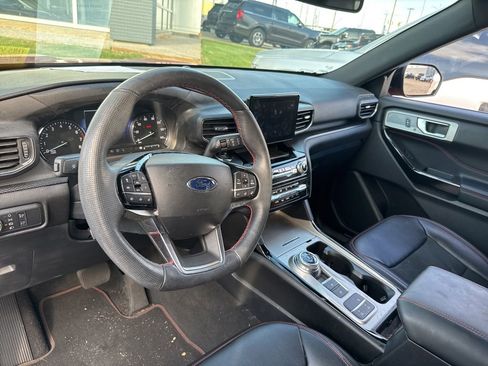 Used 2022 Ford Explorer ST-Line RWD image 22