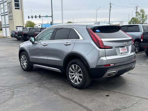 Used 2023 Cadillac XT4 Premium Luxury w/ Cold Weather Package AWD/4WD image 9