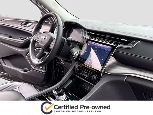 Certified 2023 Jeep Grand Cherokee L Limited w/ Trailer Tow Group (B) image 5