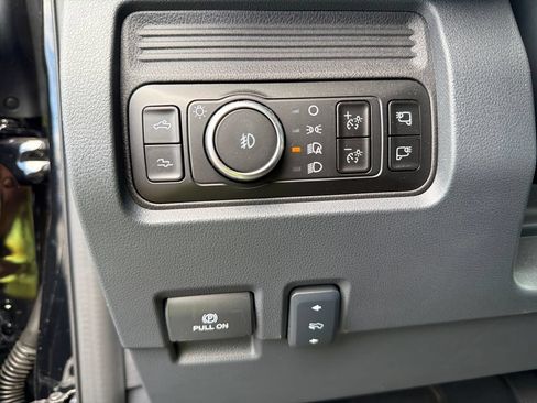 Used 2026 Ford F450 Platinum AWD/4WD image 39