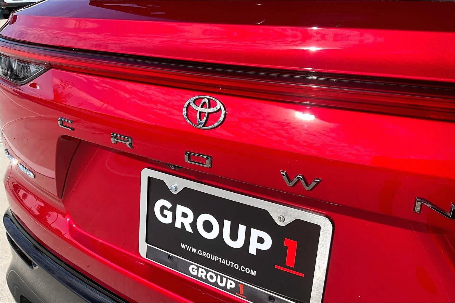 Used 2025 Toyota Crown Signia AWD/4WD image 9