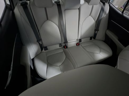 Used 2024 Toyota Camry SE FWD image 33