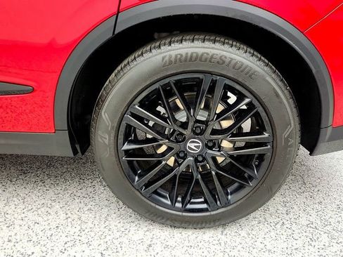 Used 2025 Acura MDX A-Spec image 9