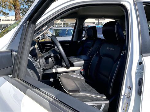 Used 2022 RAM 1500 Laramie image 26