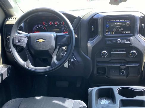 Used 2019 Chevrolet Silverado 1500 Custom w/ Custom Value Package RWD image 11