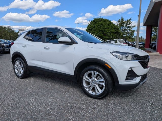 Used 2023 Buick Encore GX Preferred w/ Cold Weather Comfort Package FWD image 2