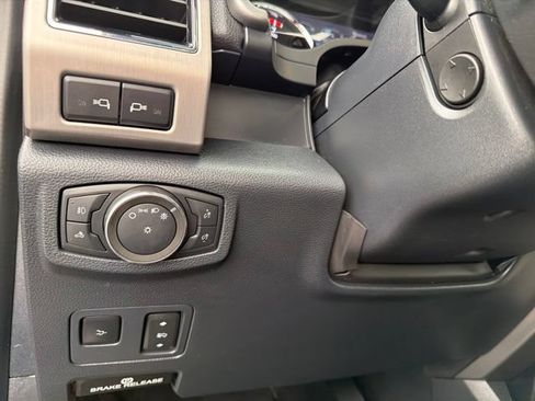 Used 2022 Ford F350 Platinum AWD/4WD image 31