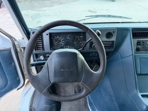 Used 1995 Chevrolet G30 Extended Sportvan image 13