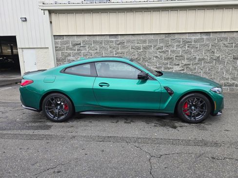 Used 2024 BMW M4 Coupe w/ Executive Package image 10
