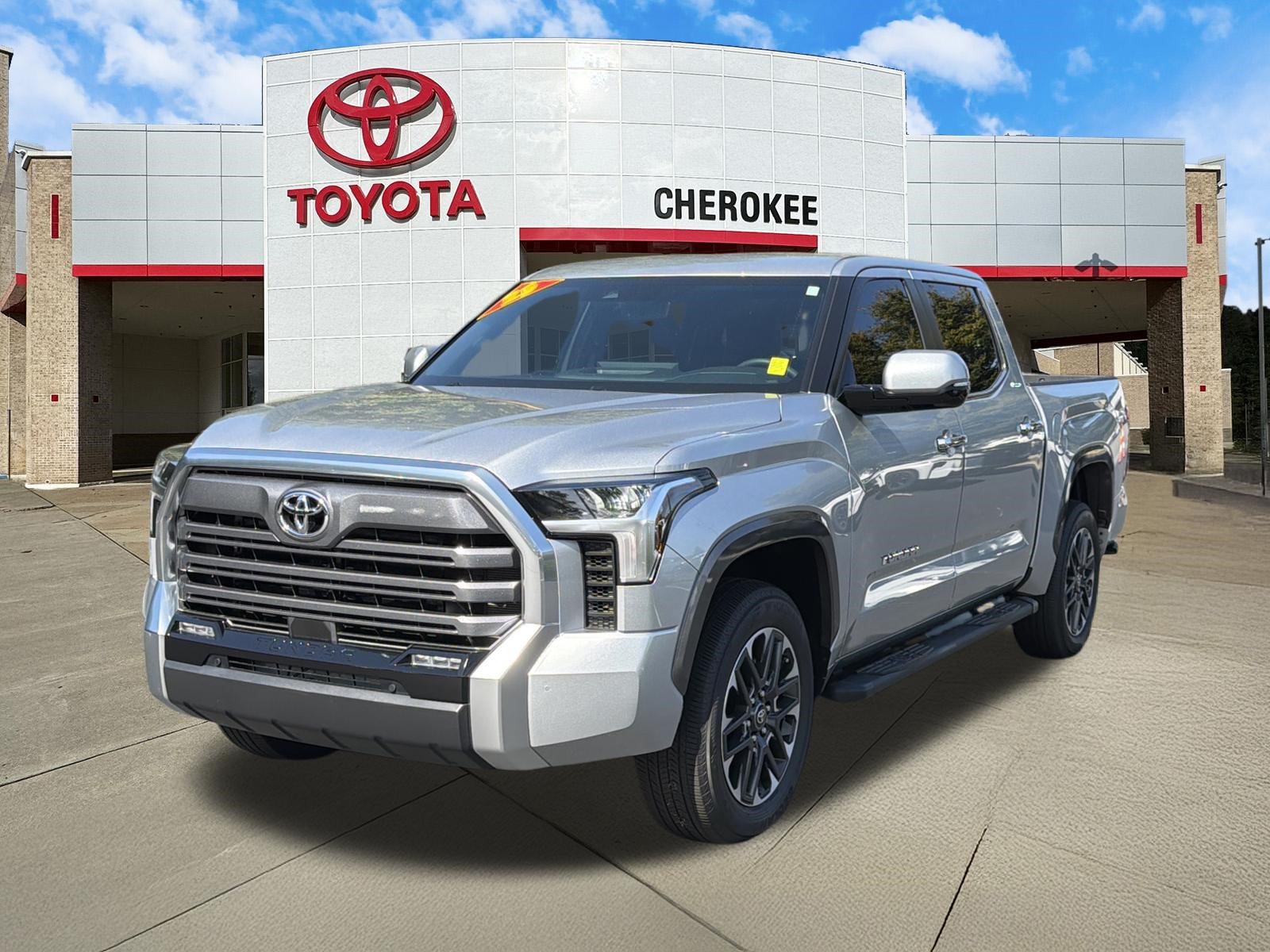 Used 2025 Toyota Tundra Limited AWD/4WD image 1