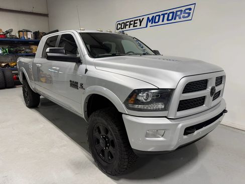 Used 2017 RAM 2500 Laramie w/ Sport Appearance Group AWD/4WD image 7