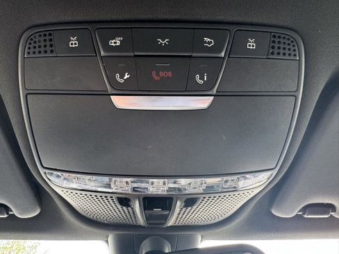 Used 2018 Mercedes-Benz C 300 Sedan image 14