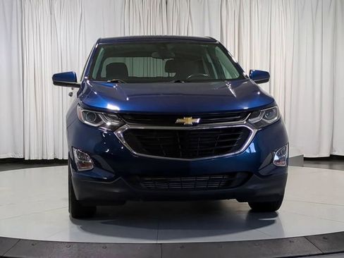 Used 2020 Chevrolet Equinox LT w/ Driver Convenience Package FWD image 3