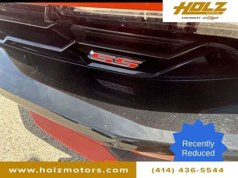 Used 2019 Chevrolet Camaro SS RWD image 32