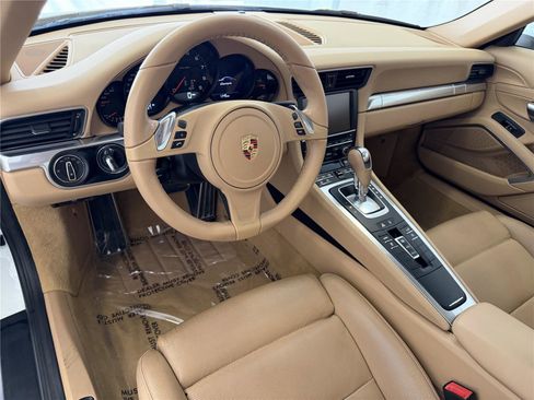 Used 2015 Porsche 911 Carrera image 4