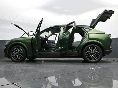 New 2025 Ford Mustang Mach-E Premium image 35