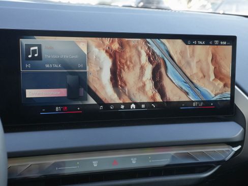 Certified 2025 BMW X3 xDrive30i image 21