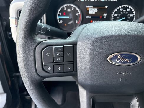 Used 2024 Ford F250 XLT image 26