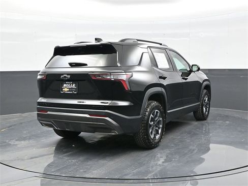 Used 2025 Chevrolet Equinox ACTIV w/ Safety and Technology Package image 6