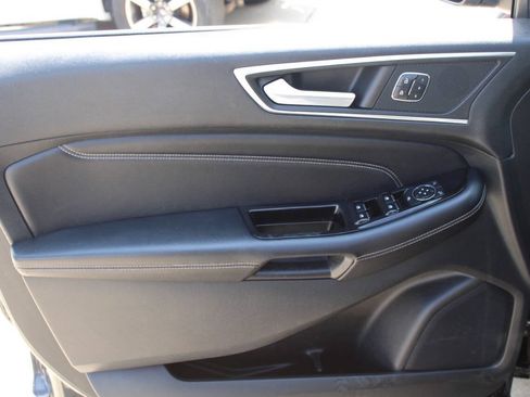 Used 2015 Ford Edge Titanium AWD/4WD image 18