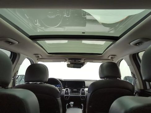 Used 2023 Kia Sorento SX FWD image 27