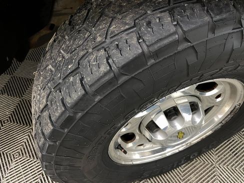 Used 2009 Chevrolet Silverado 2500 LT w/ Exterior Plus Package image 42