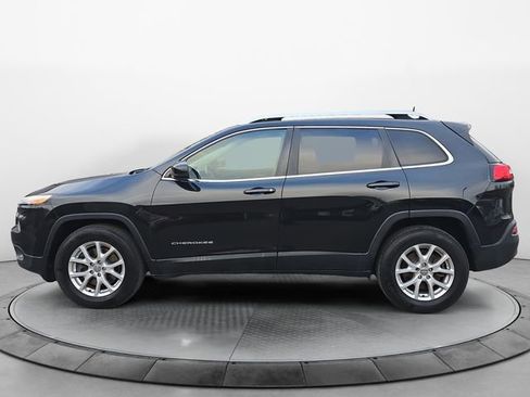 Used 2016 Jeep Cherokee Latitude w/ Safety/Convenience Group image 2