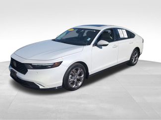 Used 2023 Honda Accord EX-L video 3