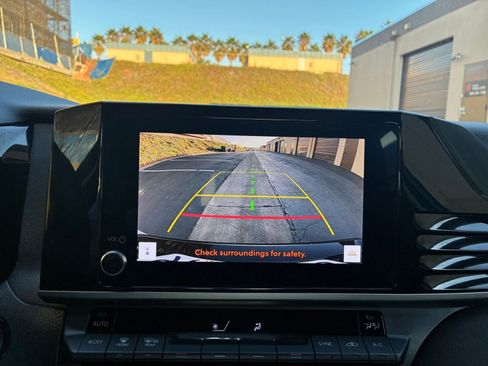 Used 2025 Toyota Camry LE image 23