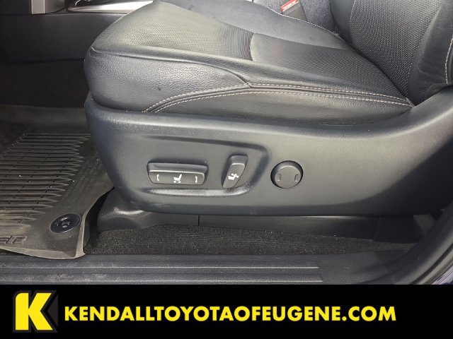 Used 2021 Toyota 4Runner Limited AWD/4WD image 28