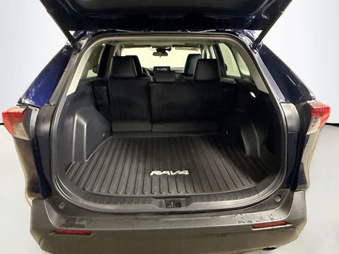 Certified 2022 Toyota RAV4 XLE Premium image 22
