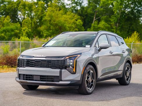 Used 2026 Kia Sportage EX w/ EX Panorama Roof Package FWD image 3