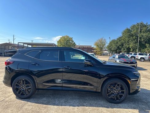 New 2025 Chevrolet Blazer RS w/ Driver Confidence II Package image 6