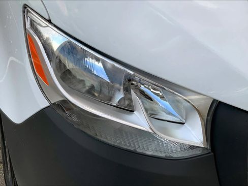 Certified 2025 Mercedes-Benz Sprinter 2500 image 18