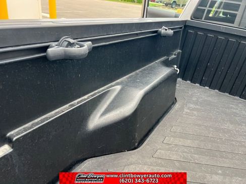 Used 2022 Toyota Tacoma SR w/ SR Convenience Package RWD image 24